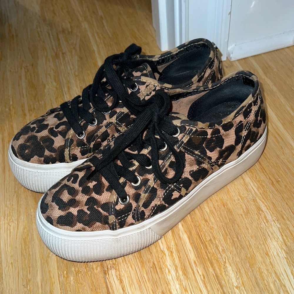 Steve Madden leopard print platform sneakers